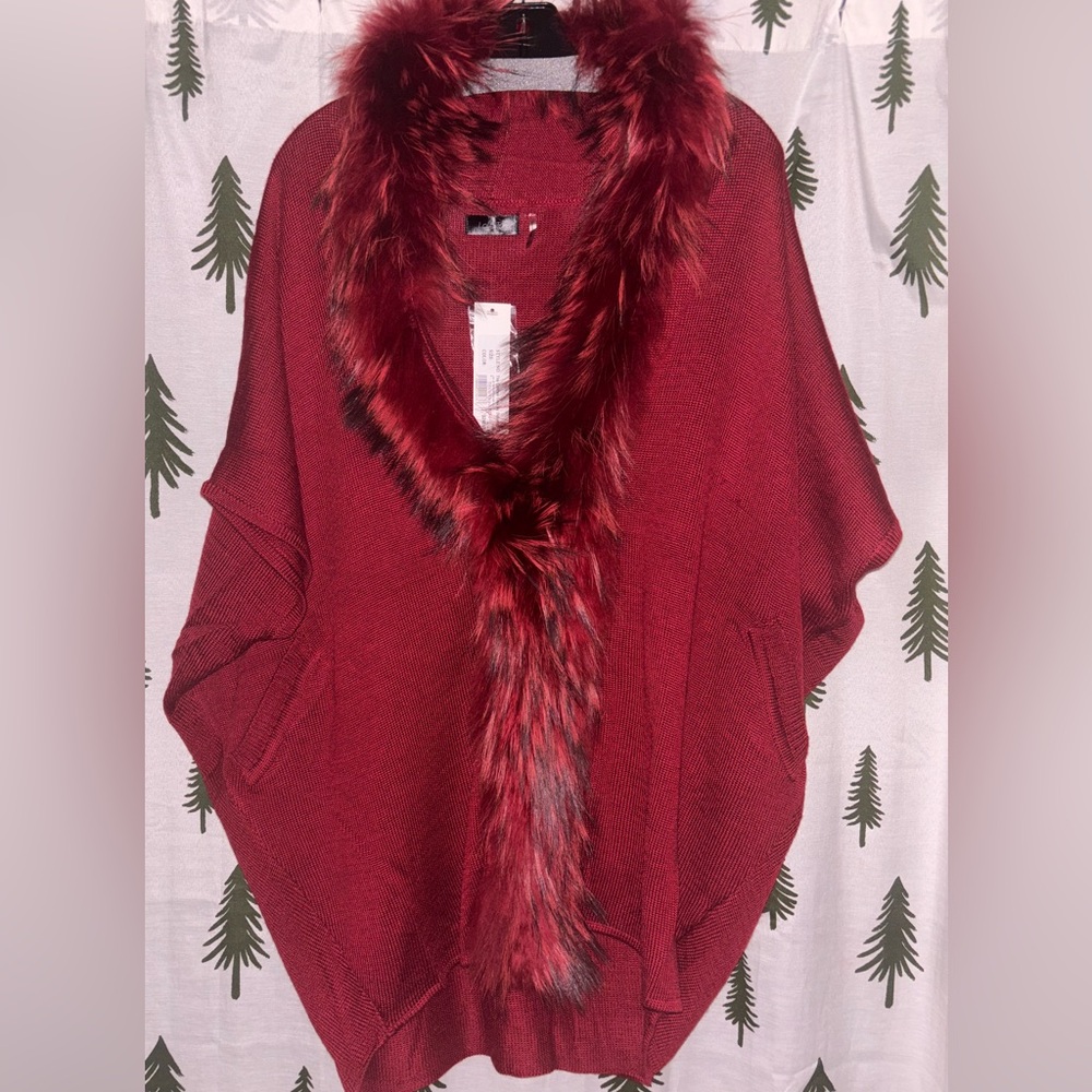 Beautiful Love Token Red sweater shawl New! Size medium